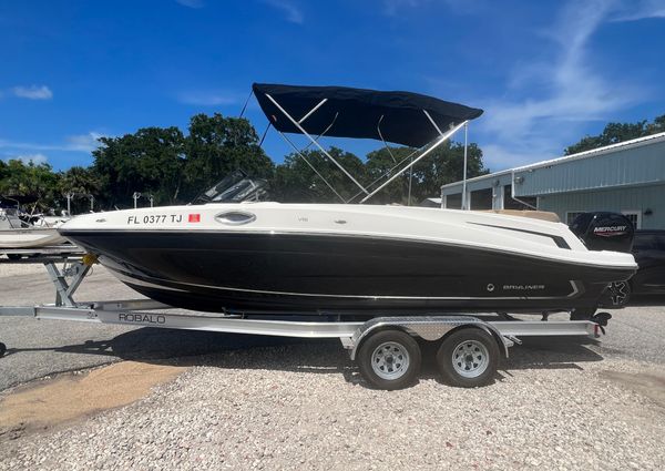 Bayliner VR6 image