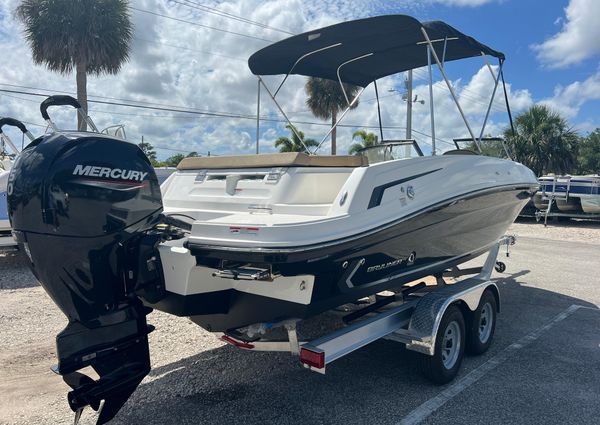 Bayliner VR6 image