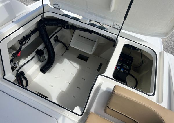 Bayliner VR6 image