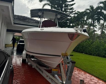 Robalo R260-CENTER-CONSOLE image