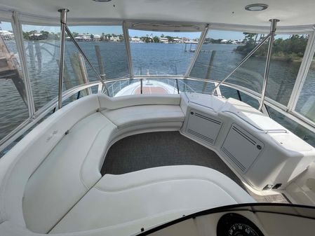 Sea Ray 560 Sedan Bridge image