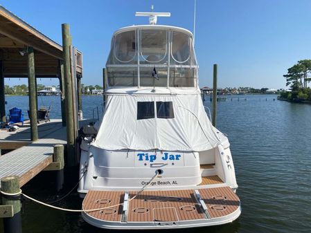 Sea Ray 560 Sedan Bridge image