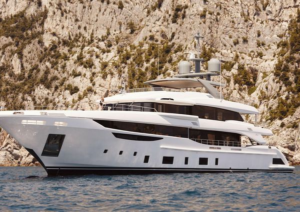 Benetti Diamond 145 image