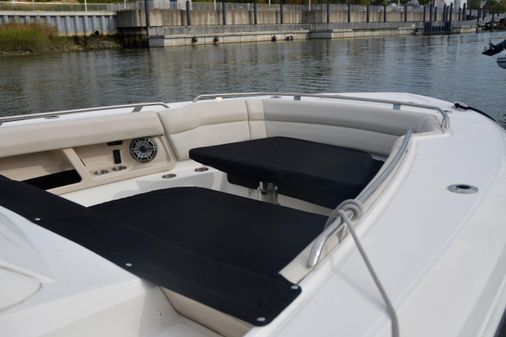 Boston Whaler 350 Realm image