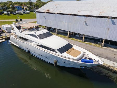 Ferretti-yachts CUSTOM-LINE-94 image