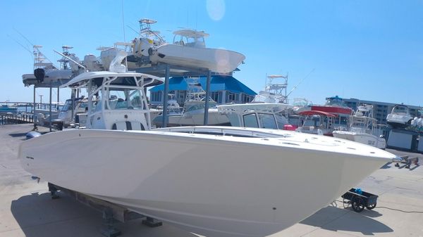 Cape Horn 36XS