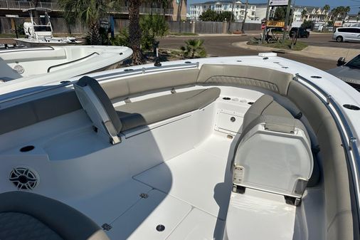 Sportsman Open 282 Center Console image