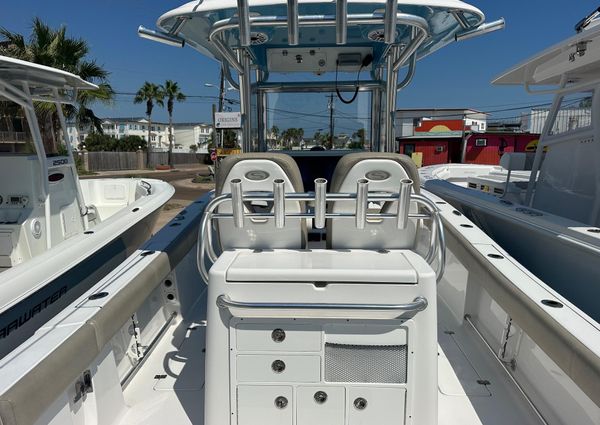 Sportsman Open 282 Center Console image