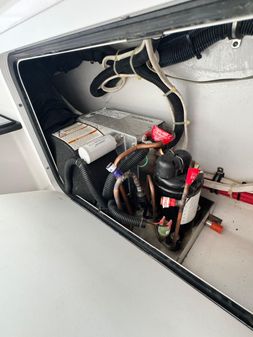 Nor-tech 390-SPORT-CENTER-CONSOLE image