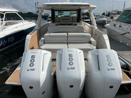 Tiara Yachts 48 LS image