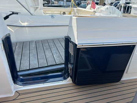 Tiara Yachts 48 LS image