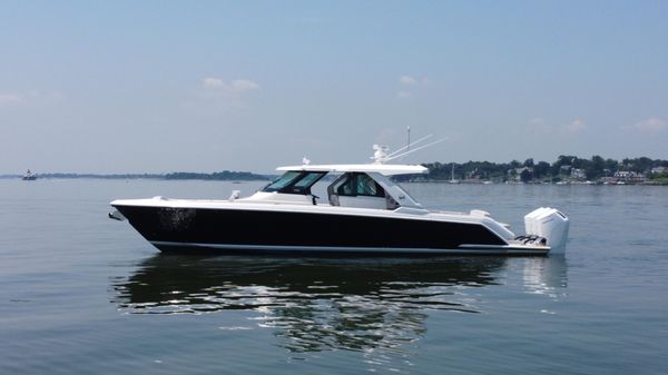 Tiara Yachts 48 LS image