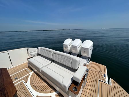 Tiara Yachts 48 LS image