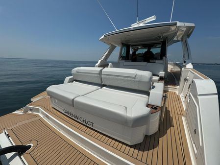 Tiara Yachts 48 LS image