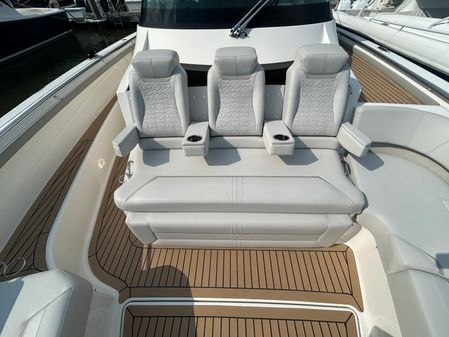 Tiara Yachts 48 LS image