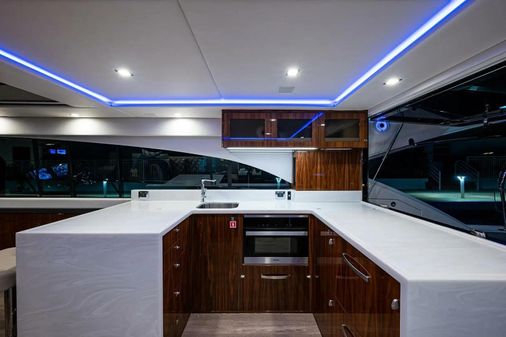 Riviera 5400 Sport Yacht Platinum Edition image