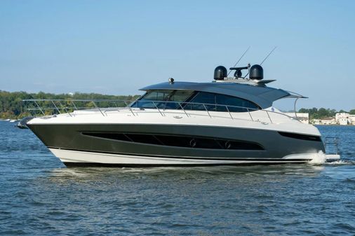 Riviera 5400 Sport Yacht Platinum Edition image