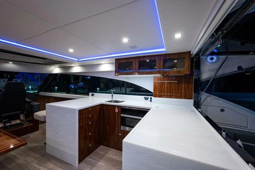 Riviera 5400 Sport Yacht Platinum Edition image