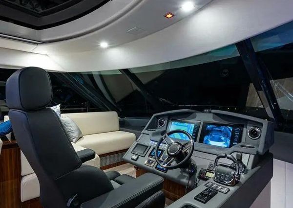 Riviera 5400 Sport Yacht Platinum Edition image