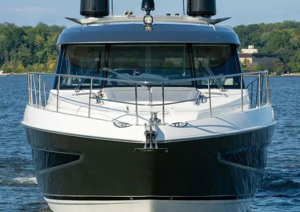 Riviera 5400 Sport Yacht Platinum Edition image