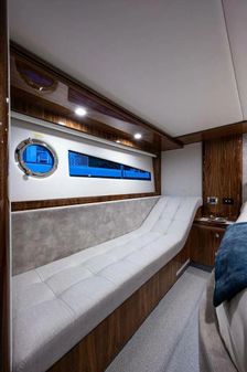 Riviera 5400 Sport Yacht Platinum Edition image