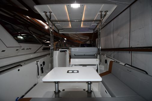 Beneteau FLYER-9-SUNDECK image