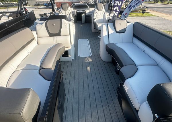 Tahoe-pontoon CASCADE-PLATINUM-QUAD-LOUNGE-25 image