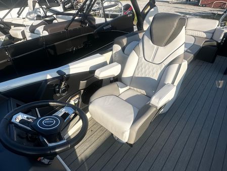 Tahoe-pontoon CASCADE-PLATINUM-QUAD-LOUNGE-25 image