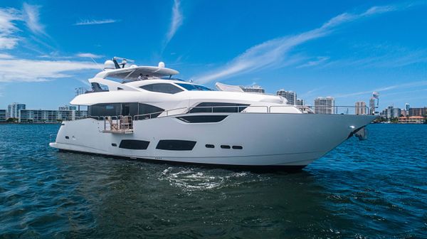 Sunseeker 95-YACHT image
