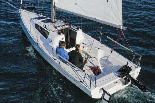Beneteau FIRST-24 image