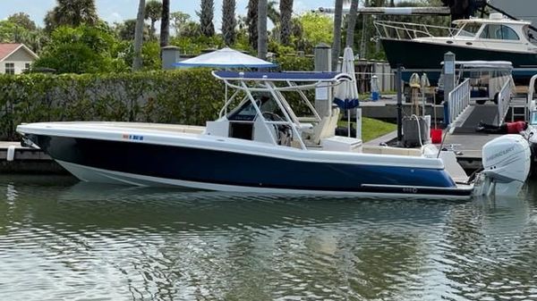 Chris-Craft 34 Catalina