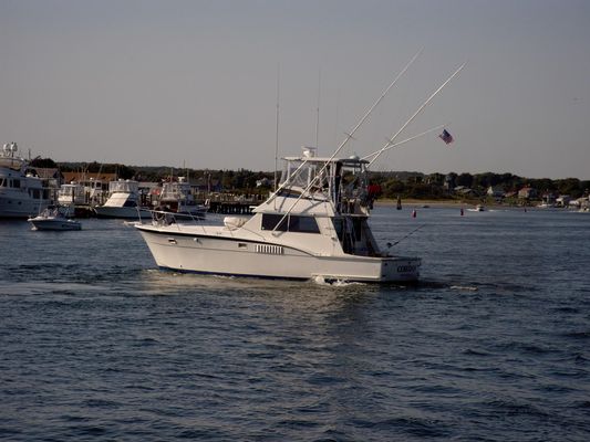 Hatteras 42-CONVERTIBLE - main image