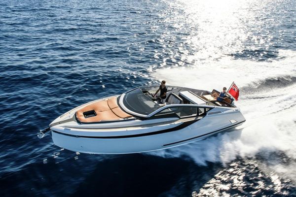 Fairline F-LINE-33 - main image