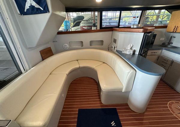 Mainship 40 Sedan Bridge image