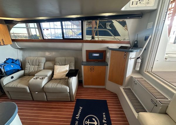 Mainship 40 Sedan Bridge image