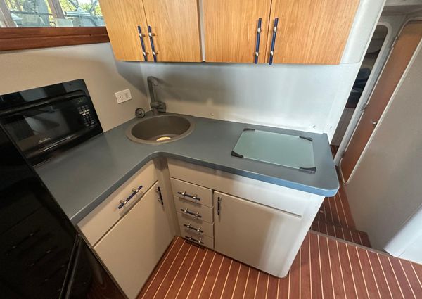 Mainship 40 Sedan Bridge image