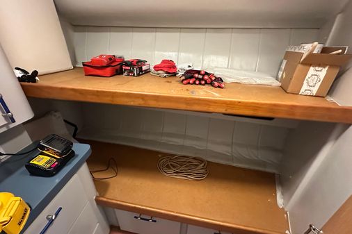 Mainship 40 Sedan Bridge image