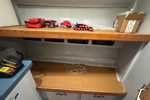 Mainship 40 Sedan Bridge image