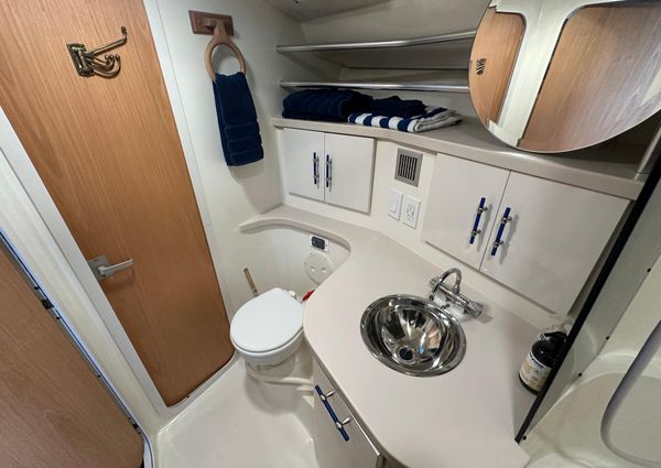 Mainship 40 Sedan Bridge image