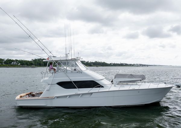 Hatteras 60 Convertible image