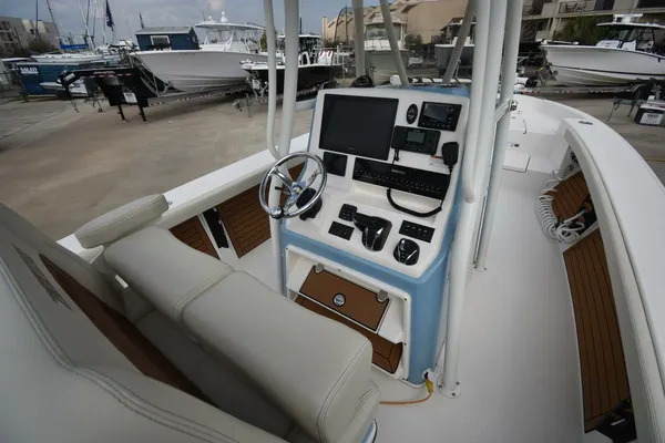 Pathfinder 2700 Open image