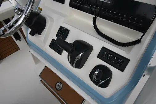 Pathfinder 2700 Open image