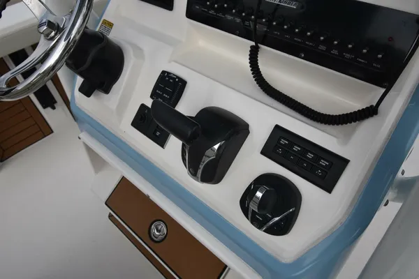 Pathfinder 2700 Open image