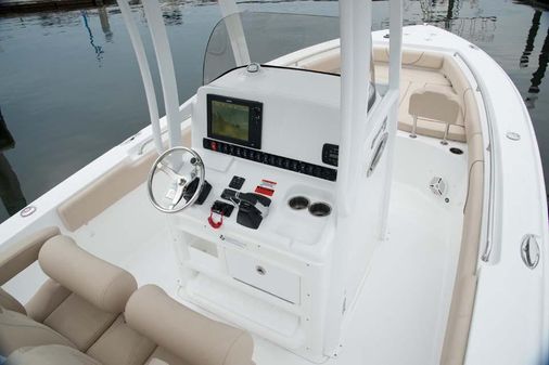 Sea Hunt Gamefish 27 image