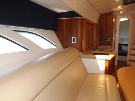 Intrepid 475 Sport Yacht image