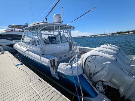 Intrepid 475 Sport Yacht image