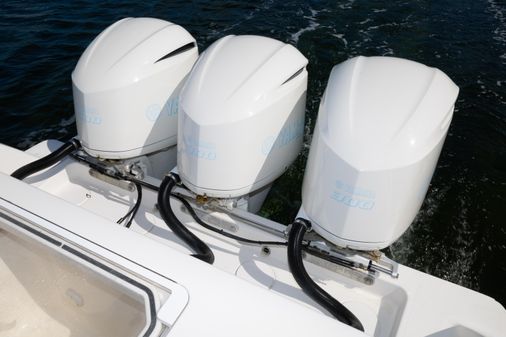 Invincible 39 Open Fisherman image