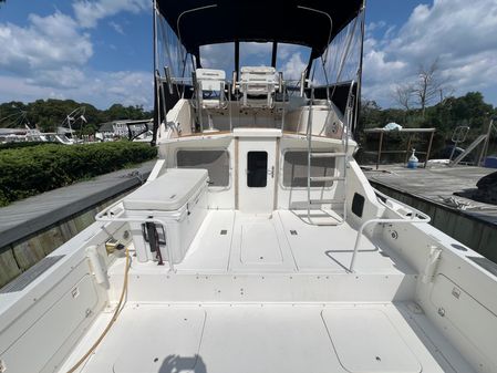 Bertram 28 Flybridge image