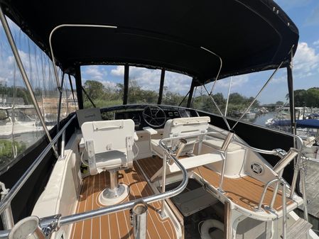 Bertram 28 Flybridge image