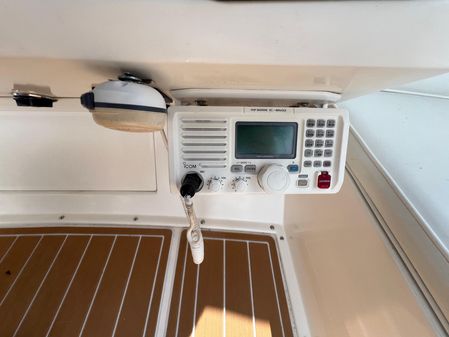 Bertram 28 Flybridge image